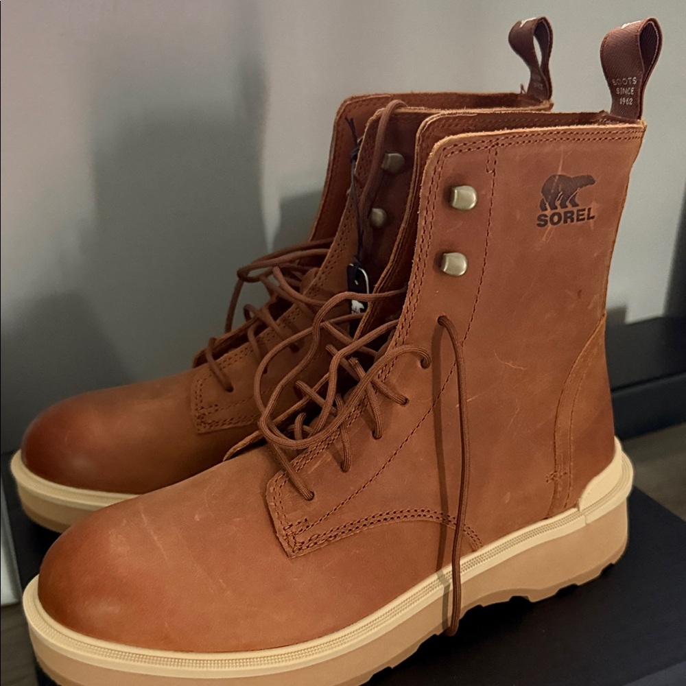 NEW IN BOX Sorel Hi-Line Lace Boots in Scorch Tawny Buff